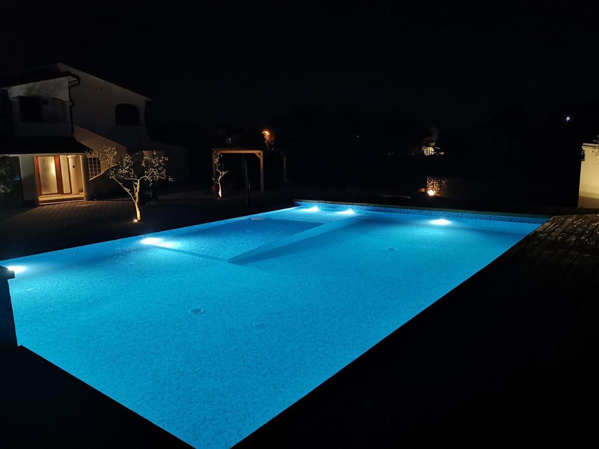 Volmefamily Apartment Pula Luaran gambar